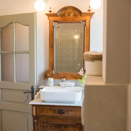 Hotel Rustical Allure With Private Pool, Bbq And Children Playground 4*