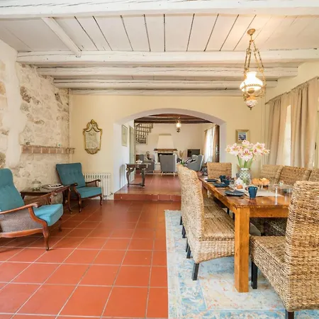 Rustical Allure With Private Pool, Bbq And Children Playground 4*