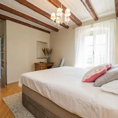 Rustical Allure With Private Pool, Bbq And Children Playground