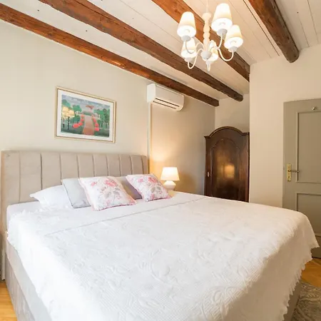 Rustical Allure With Private Pool, Bbq And Children Playground Flengi