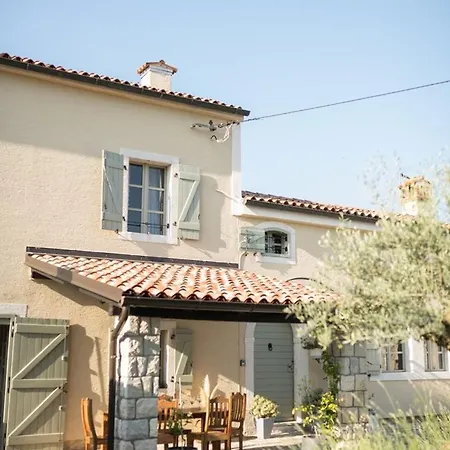 Rustical Allure With Private Pool, Bbq And Children Playground 4*